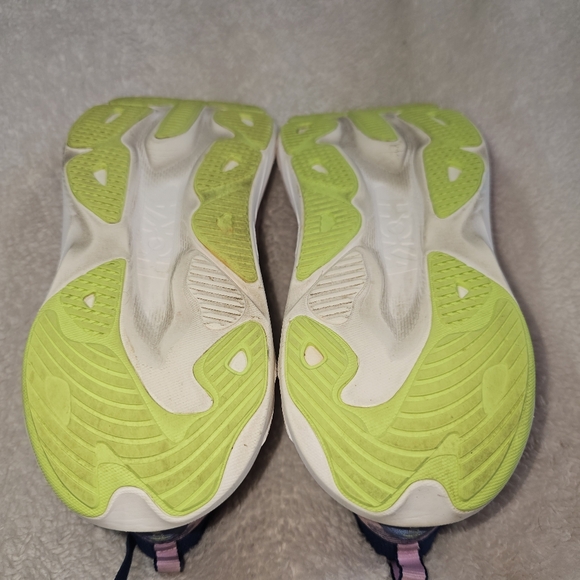 Hoka Skyflow Women's Size 10 Wide Max Cushioned Running Shoes *See Pics* - Picture 11 of 12